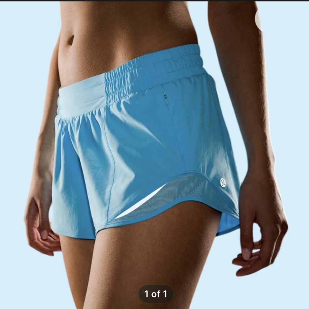 NWT Hotty Hot High-Rise Lined Short 2.5"